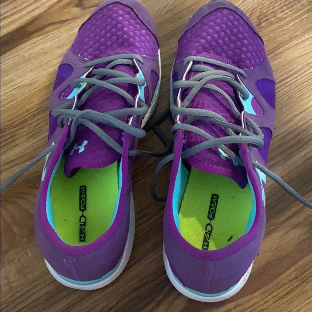 Sneakers